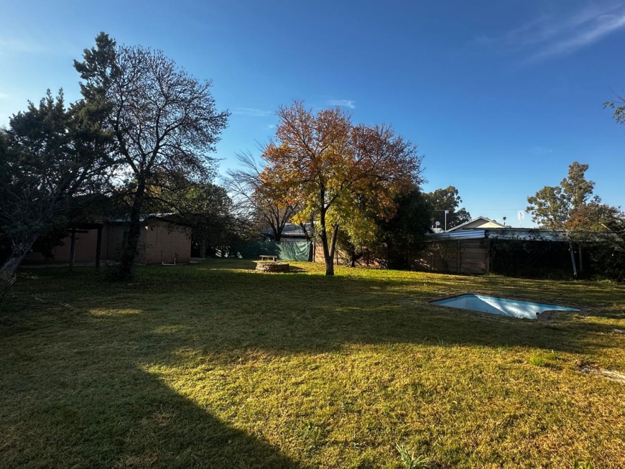 4 Bedroom Property for Sale in Dealesville Free State